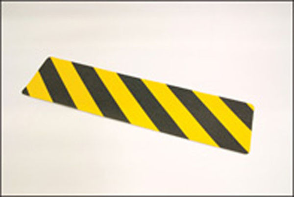 Picture of Anti-slip mat black-yellow chevron 610mm x150mm