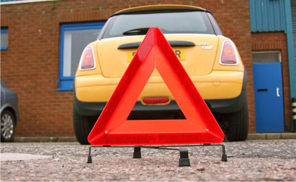 Picture of Vehicle Warning Triangle in Case